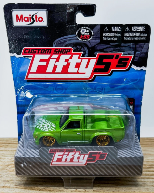 Maisto Custom Shop Fifty5's 1975 Datsun Truck 620 Green with Gold Wheels