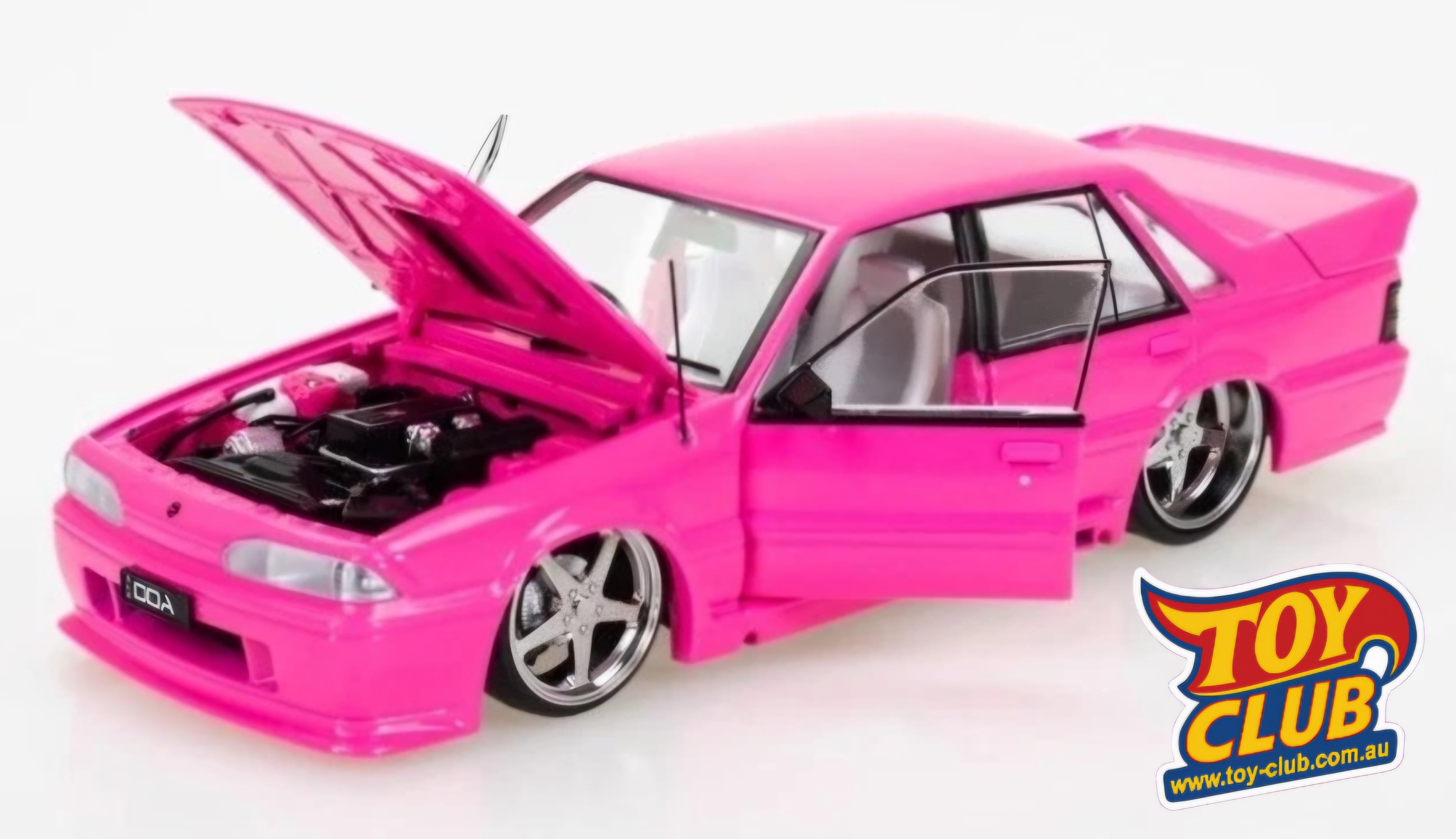 Holden VL HSV Walkinshaw 1:24 Walky Hot Pink - Opening Parts