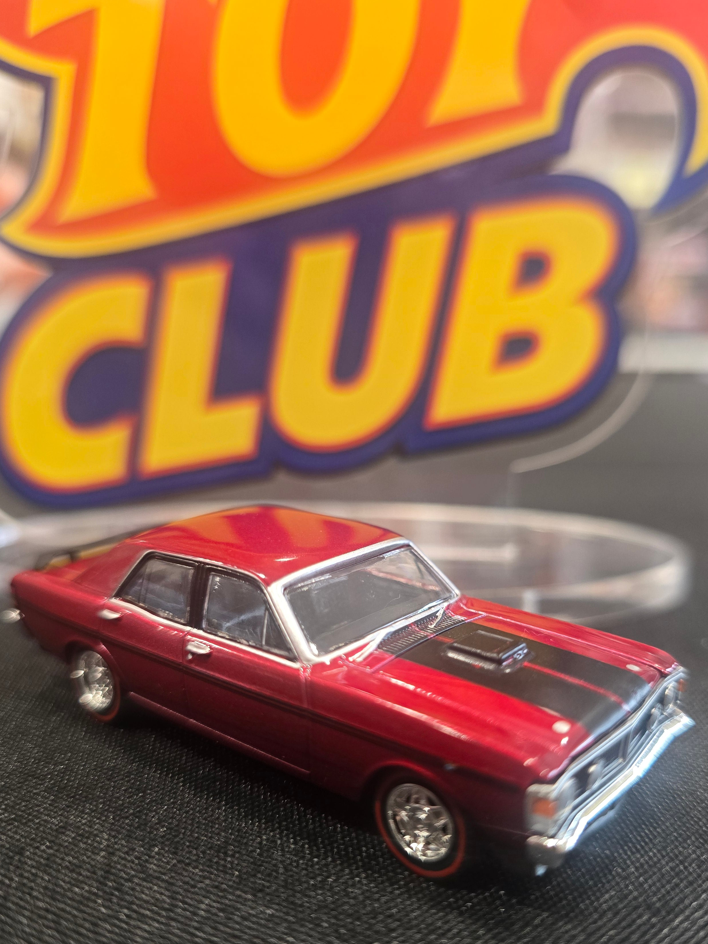 OzLegends 1:32 Ford Falcon XW GTHO Phase II – Brambles Red (Loose)